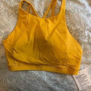 Free to be serene sports bra
